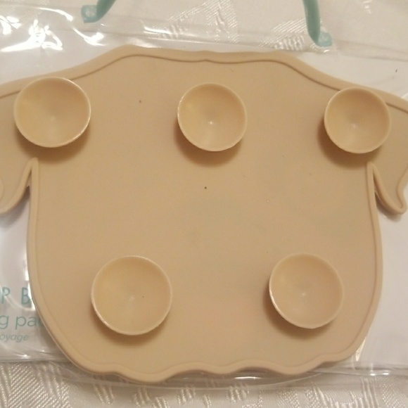 Pug face makeup brush cleaning pad - Picture 2 of 4